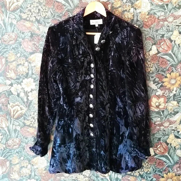 🇨🇦 90s Vintage Le Château Black Velvet Jacket With Engraved Buttons Small - Picture 1 of 5